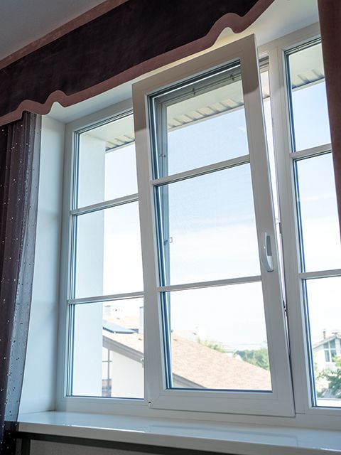 Вікна з профілю VEKA Softline 82 забезпечили енергоефективність і безпеку будинку