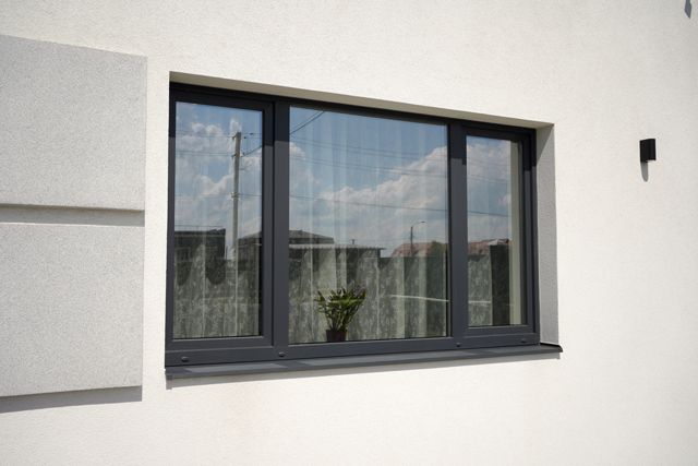 Скління котеджу в Коломиї ТМ «ВікноПлюс» — наочний приклад актуальних рішень VEKA